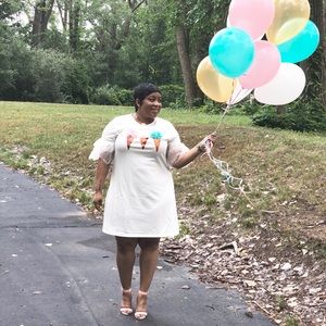 Shift dress with Tulle sleeves